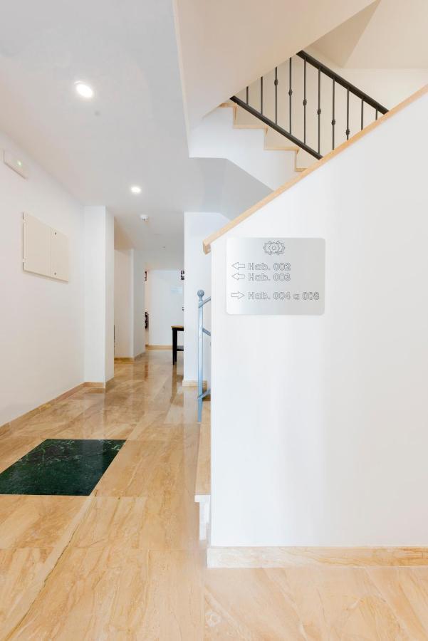 Apartamentos Toboso Plaza Nerja Ngoại thất bức ảnh Interior of the building